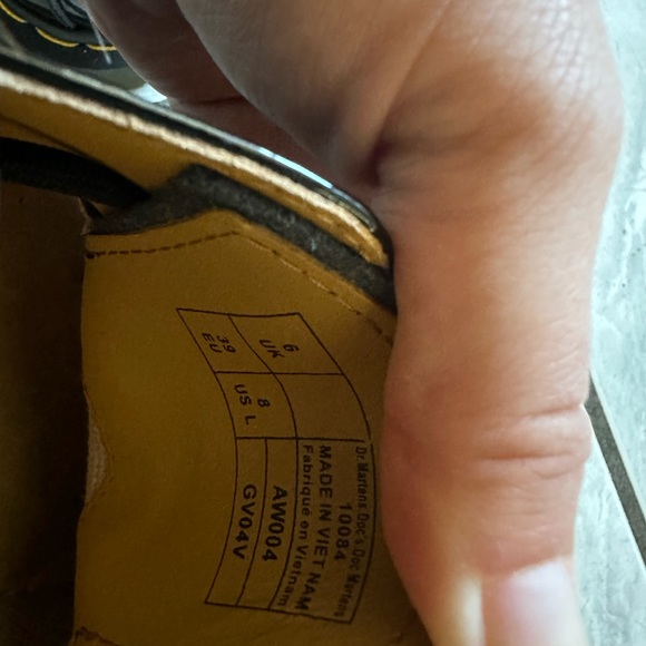 Doc martens- great condition…too small for me. Size 8 - Picture 5 of 8